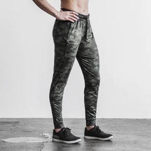 NOBULL women’s jogger
